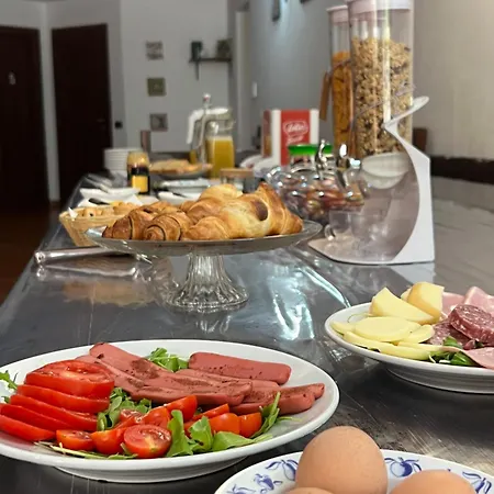 Alelida Bed & Breakfast 3*